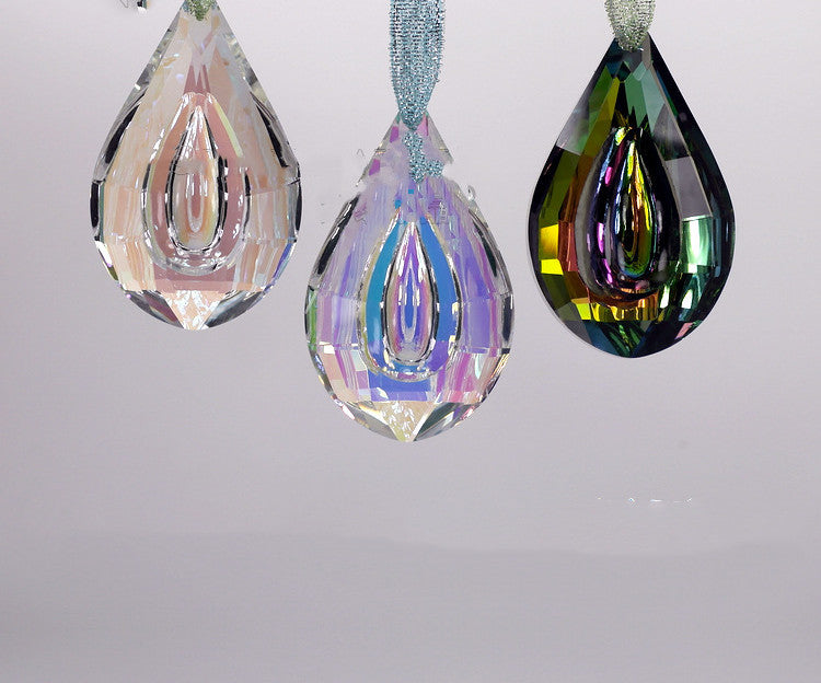 New crystal lute pendant